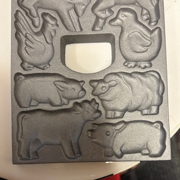 The Bar Silver Barnyard Mold cast iron - Picture 7 of 10